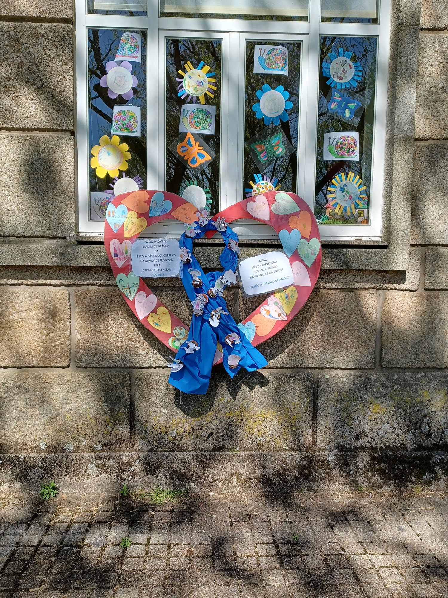 Laço azul1 EB Correios (1)